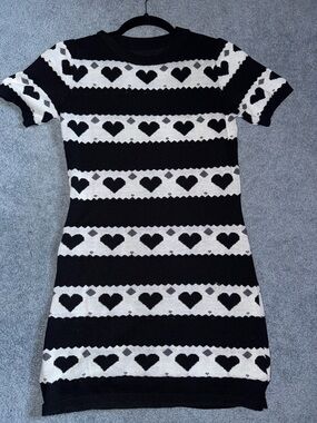 Black and White Heart Stripe Knit Dress/ Tunic